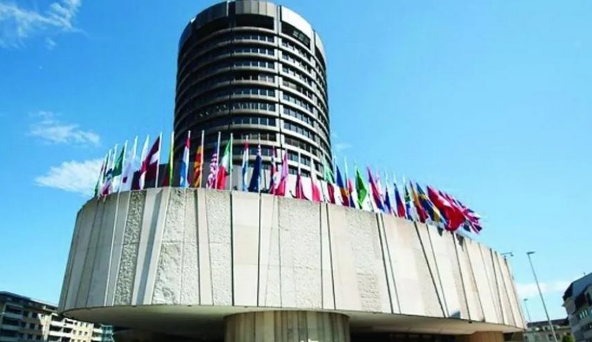 آیا عربستان تجارت جهانی نفت با دلار آمریکا را کاهش می‌دهد؟