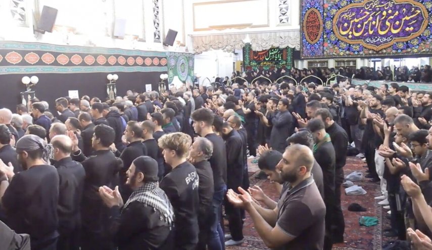 نماز ظهر عاشورا در لندن اقامه شد
