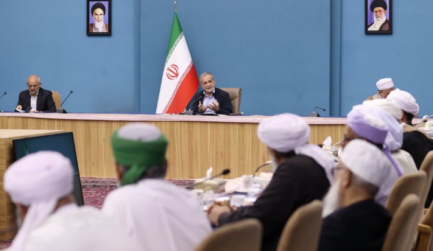 پزشکیان: فارغ از قومیت، نژاد، مذهب و وابستگی جناحی به افراد توانمند مسئولیت می‌دهیم