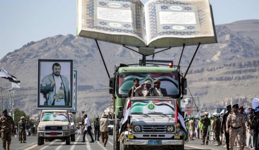 وزیر دفاع یمن: صنعا آماده‌باش خود را بالا برده است/ «دشمن منتظر غافلگیرهای ارتش یمن باشد»
