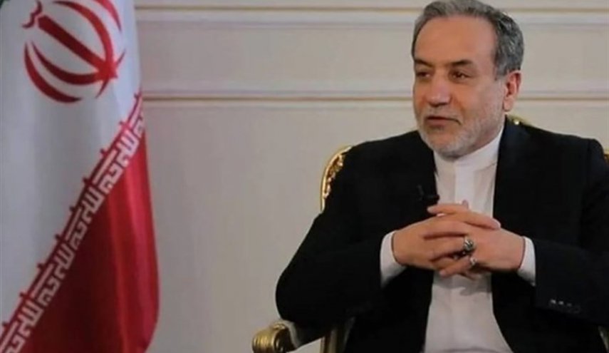 عراقچی: بعید می‌دانیم اسرائیل جرات حمله به تاسیسات هسته‌ای ایران را داشته باشد
