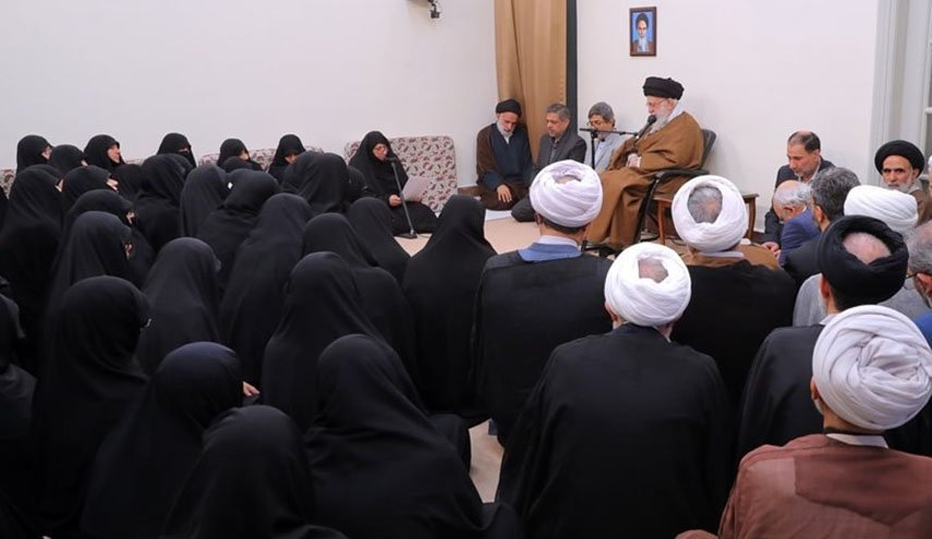 حوزه‌ علمیه باید به‌روز و پاسخگوی مسایل جدید باشد

