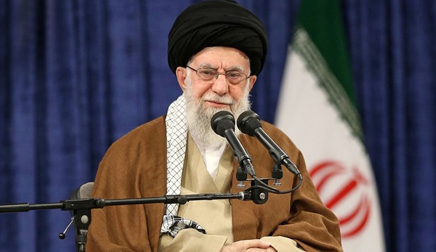 رهبر انقلاب: پایگاه‌های آمریکا در سوریه زیر پای جوانان سوری لگدمال خواهد شد