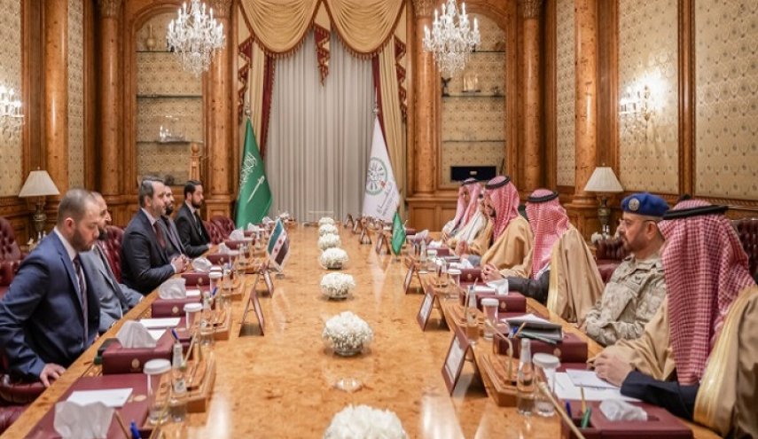 وزير الدفاع السعودي: آن الأوان لاستقرار سوريا