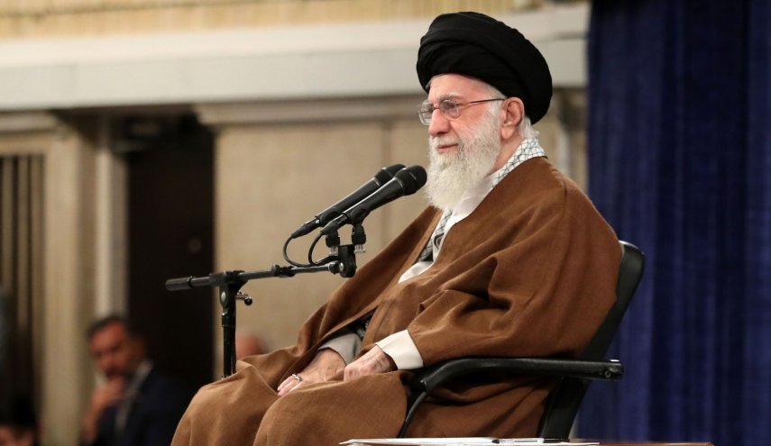 تقدیم فرازهایی از دیدگاه‌های رهبر انقلاب درباره حضرت مسیح(ع) به پاپ
