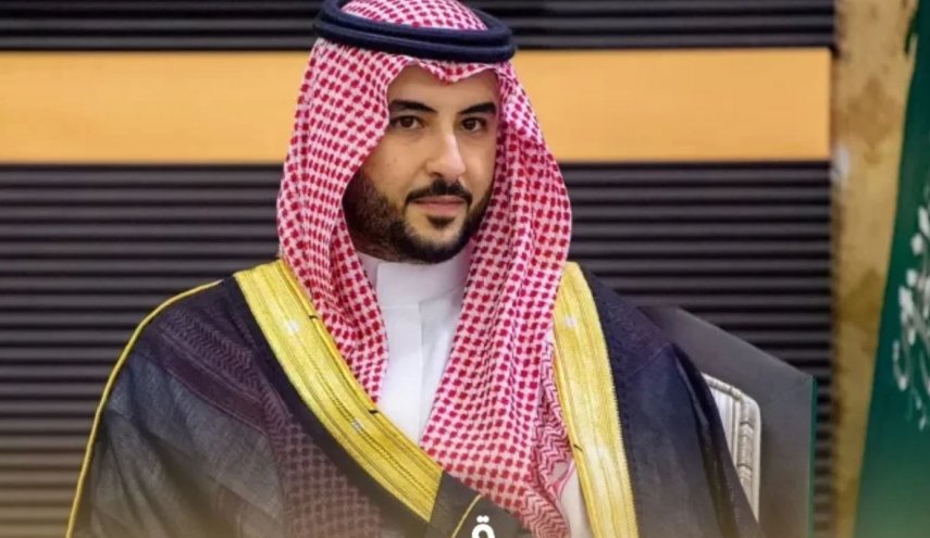 وزیران دفاع آمریکا و عربستان درباره تقویت همکاری نظامی گفت وگو کردند
