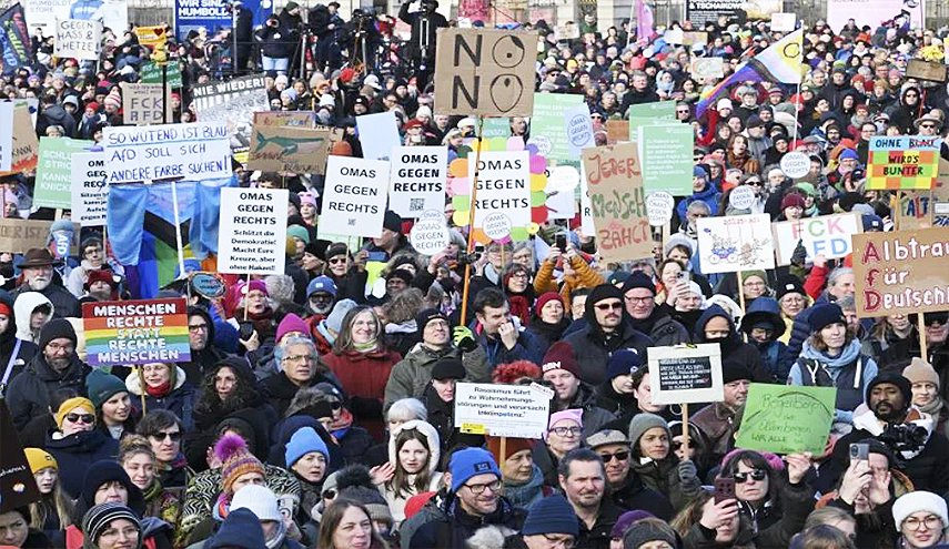 30 ألفا يتظاهرون ضد اليمين المتطرف في ألمانيا
