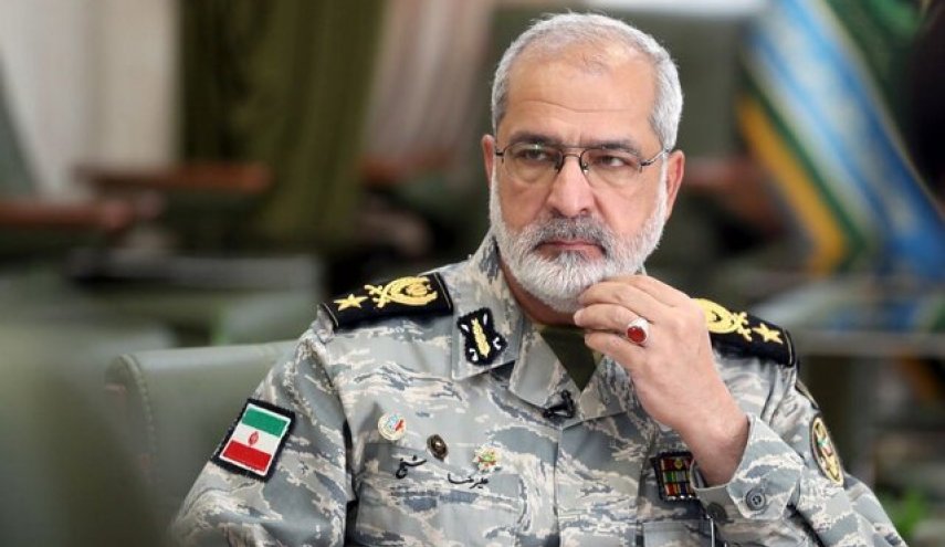 امیرسرتیپ شیخ: رزمایش اقتدار ۱۴۰۳ با تاکتیک‌های نوین و تجهیزات پیشرفته در حال اجرا است
