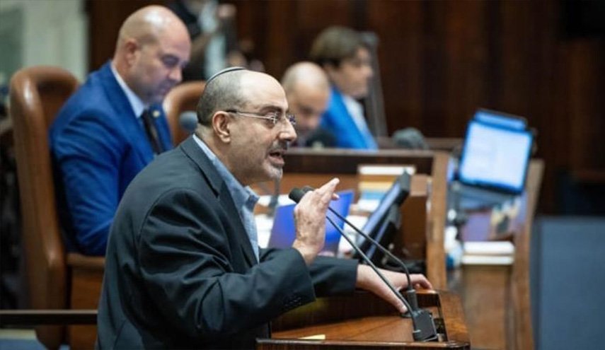 نائب رئيس الـ'كنيست' يدعو إلى قتل الفلسطينيين البالغين بغزة!