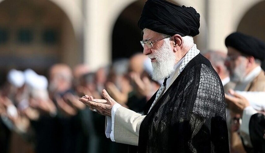  حضرت آیت الله خامنه‌ای: اگر شرارتی از جانب آمریکایی‌ها صورت گیرد، ضربه محکمی خواهند خورد+فیلم و عکس