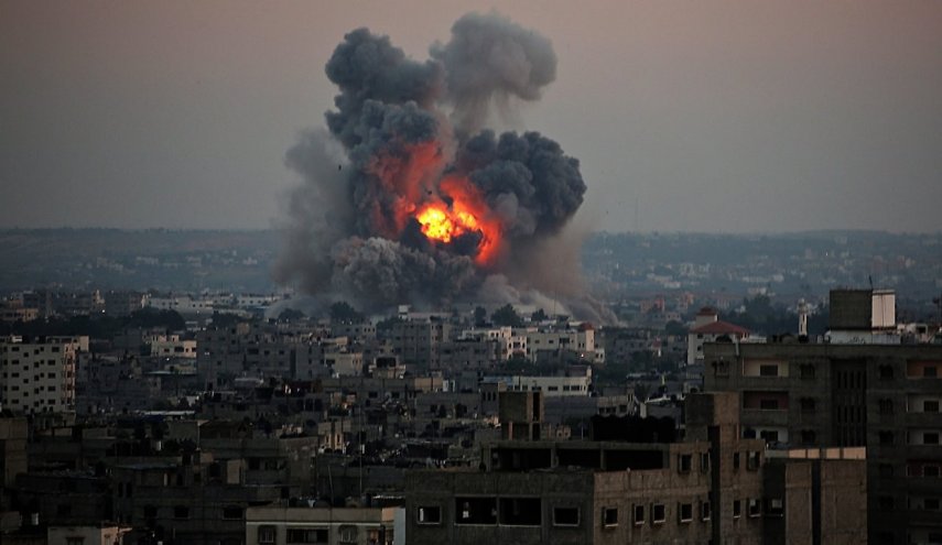 شهادت ۱۱ فلسطینی شامل ۹ کودک در حمله صهیونیستی به محله تفاح غزه
