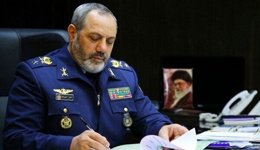 وزیر دفاع: ارتش سمبل مقاومت و نماد مجاهدت ملت سلحشور ایران است
