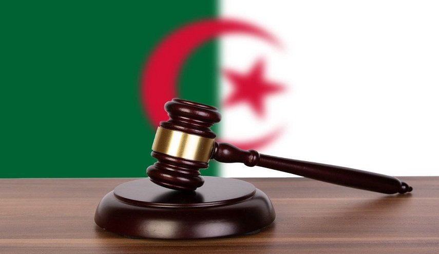 القضاء الجزائري يصدر أحكاما بحق 3 مترشحين في الانتخابات الرئاسية!

