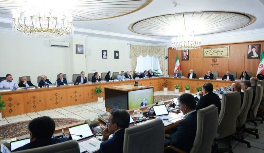 عراقچی: پاسخ نامه آمریکا در دست تهیه است
