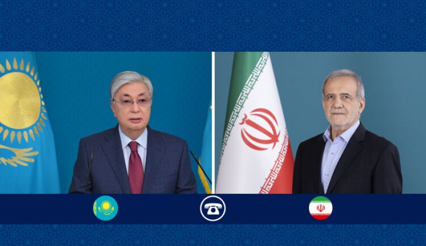 وسط تاكيد على تعزيز العلاقات..رئيس كازاخستان يدعو الرئيس الايراني لزيارة بلاده 