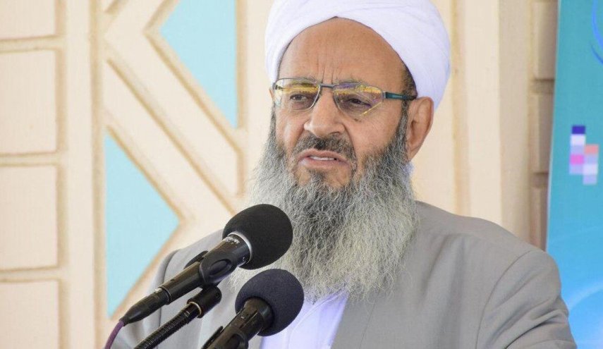 امام جمعه مسجد مکی زاهدان حمله تروریستی به دادگستری را محکوم کرد
