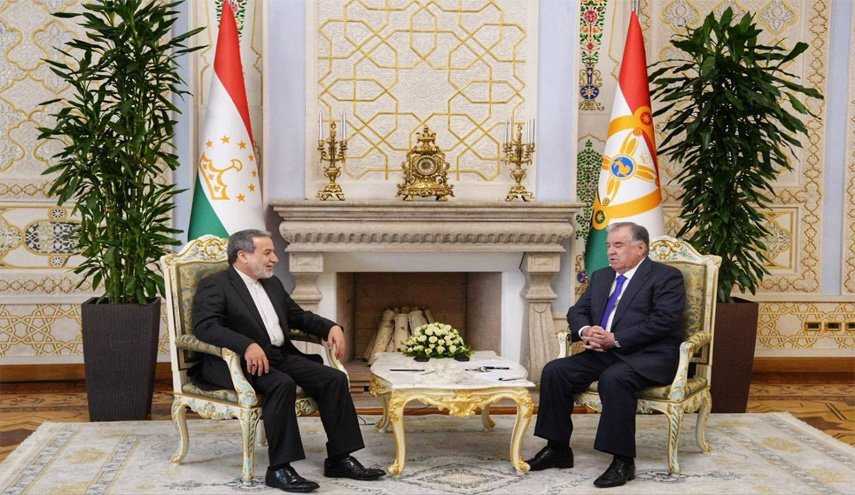 طهران ودوشنبه تشيدان بالأواصر المشتركة وتتطلعان لتطوير العلاقات