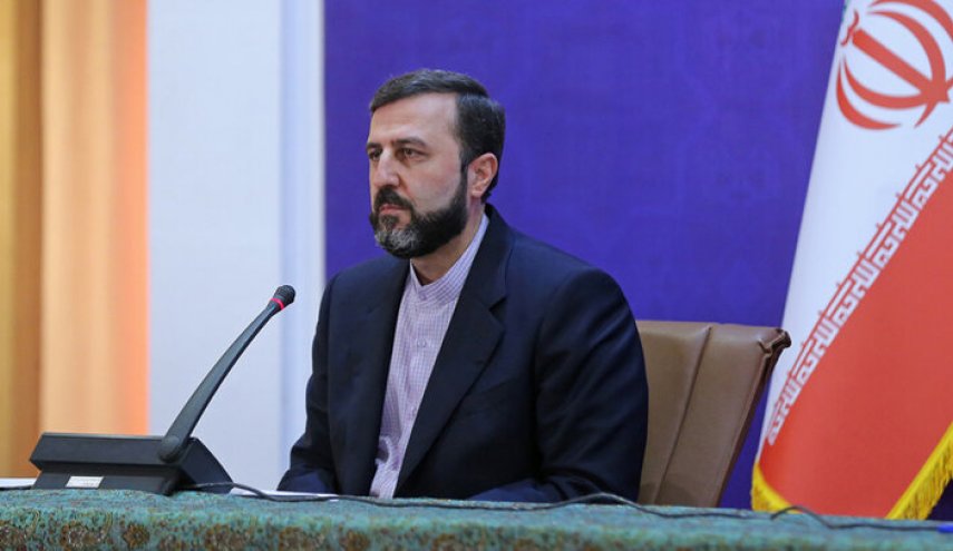 گفت‌وگوی تلفنی غریب‌آبادی با همتای چینی
