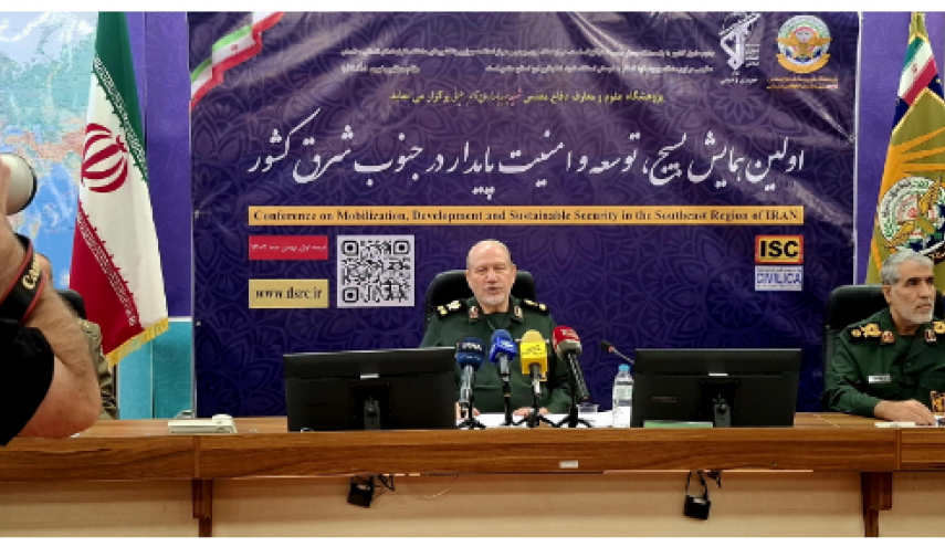 سرلشکر صفوی: با تقویت روابط با همسایگان تحریم‌های آمریکا اثری نخواهد داشت