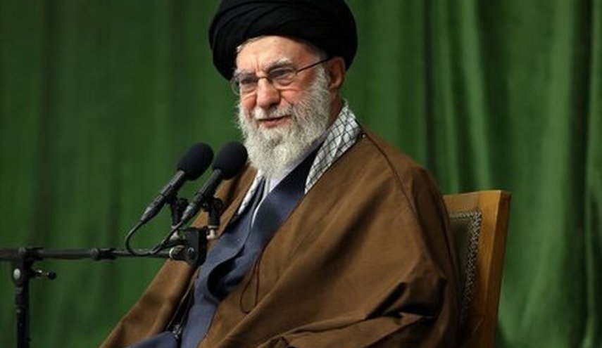رهبر انقلاب بر لزوم انتقال انگیزه‌ها و ارزش‌های دوران دفاع مقدس به نسل جوان تاکید کرد