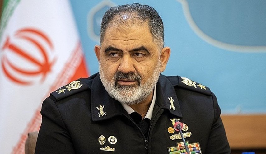 الأدميرال إيراني: مجموعتان بحريتان غادرتا المياه الاقليمية الى جنوب أفريقيا
