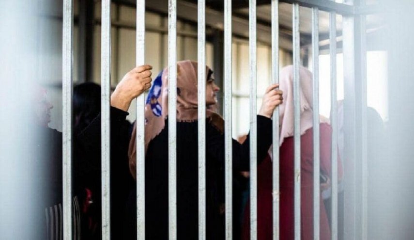 کمیته‌های مقاومت فلسطین: حمله به اسرای زن و هتک حرمت آنها جنایت جنگی تمام‌عیار است
