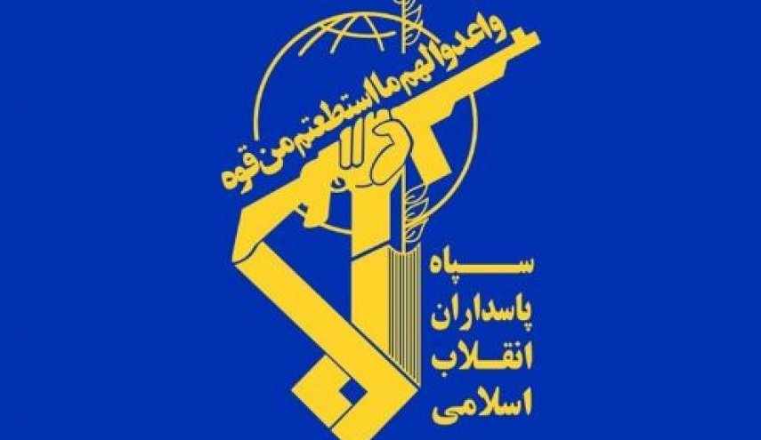 اطلاعات سپاه: تا استقرارکامل امنیت، کنار ملت عزیز هستیم