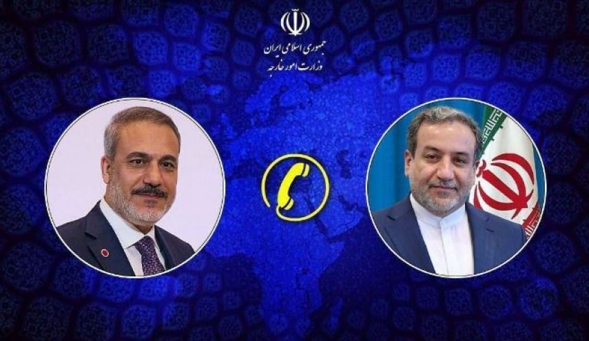 گفت‌وگوی تلفنی وزرای خارجه ایران و ترکیه در باره تحولات منطقه و کاهش تنش ها