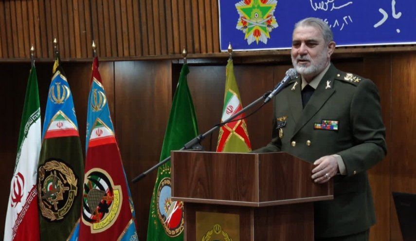 معاون نیروی زمینی ارتش: با آمادگی همه جانبه می‌توان در برابر تهدیدات ایستادگی کرد