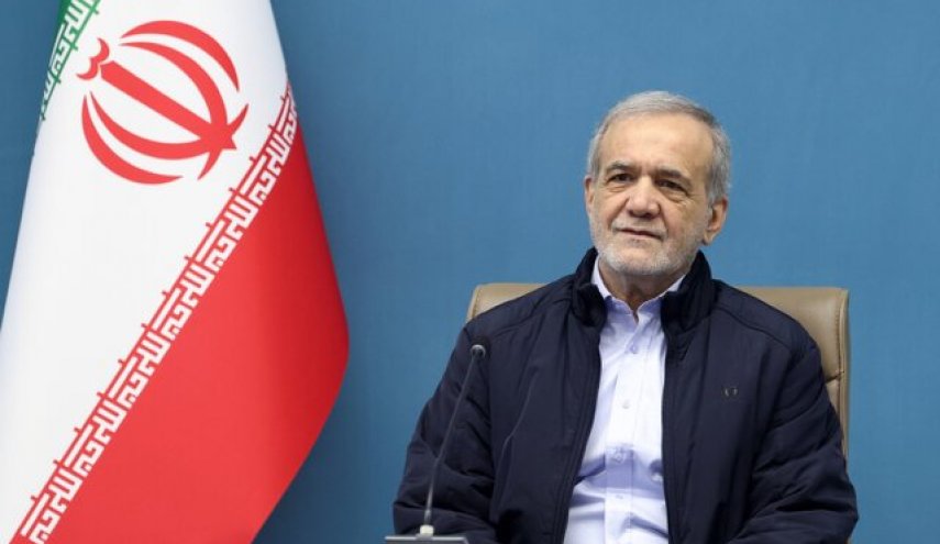 دعوت پزشکیان از مردم برای حضور پرشور در راهپیمایی ۲۲ بهمن