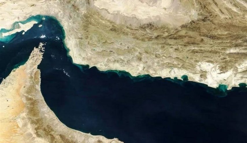 تنگه هرمز بسته شد