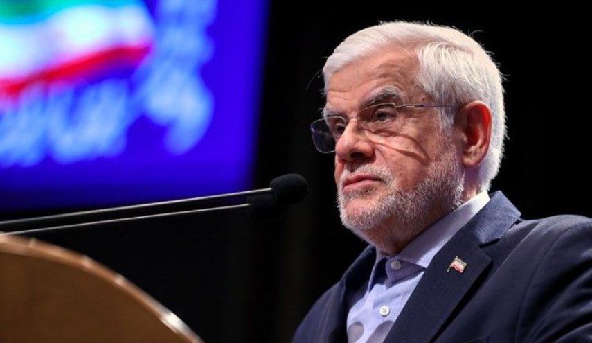 تقدیر عارف از مواضع انسانی نخست‌وزیر اسپانیا/ جهان میان متجاوز و مدافع، تفکیک قائل شود