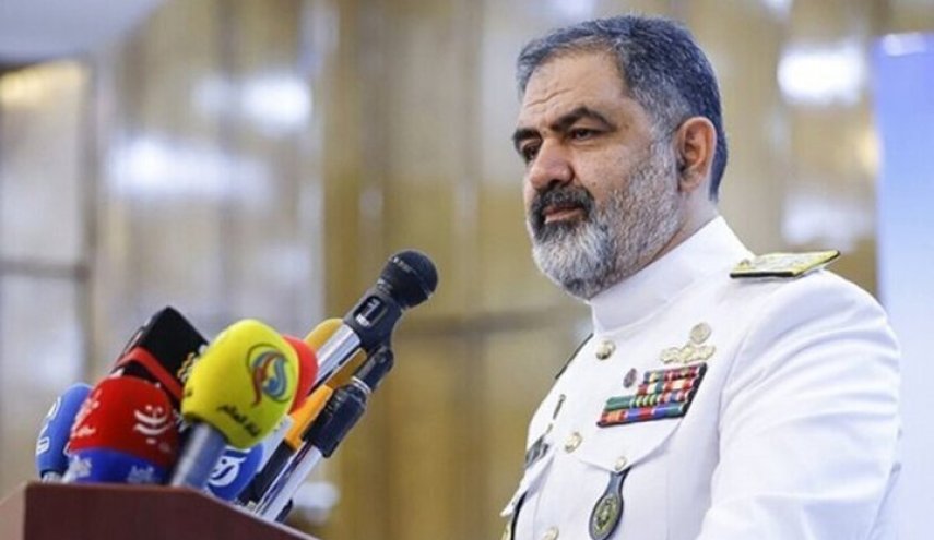 دریادار ایرانی: در طول جنگ اجازه ندادیم ناوگان آمریکایی وارد دریای عمان شود
