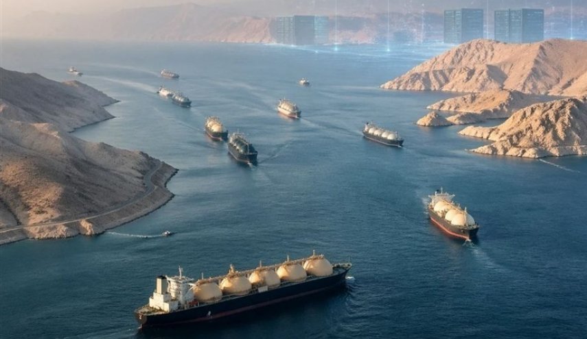 بلومبرگ : تنگه هرمز ساعات اولیه صبح امروز تقریباً خالی از تردد بود