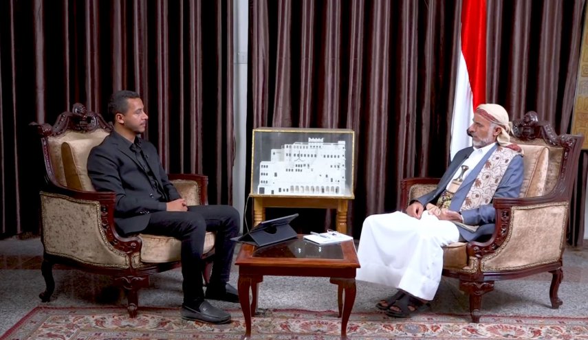 نقش محوری قائد شهید در شکل گیری محور مقاومت و پیروزی در برابر دشمن