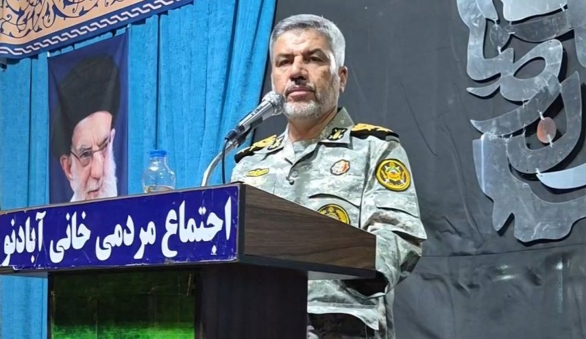 سخنگوی ارتش: سر سوزنی سر تنگه هرمز کوتاه نمی‌آییم