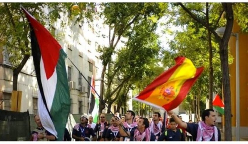 پرچم فلسطین در جشن قهرمانی اسپانیا به اهتزاز درآمد + فیلم 
