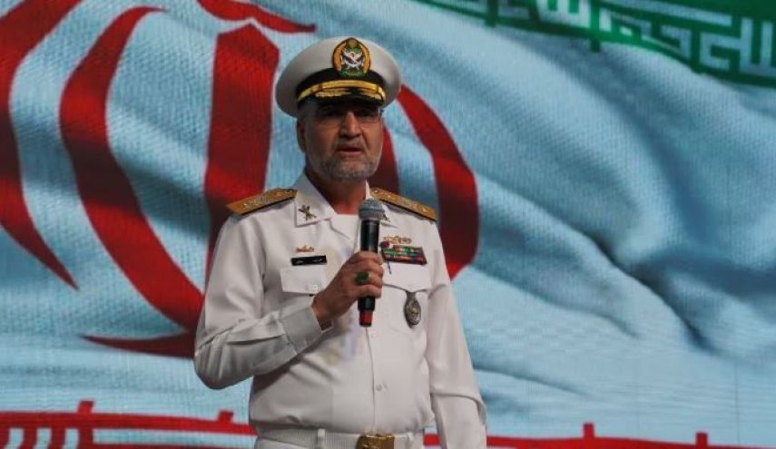 دریادار بمانی: نداجا با قدرت راه شهدا را ادامه می‌دهد