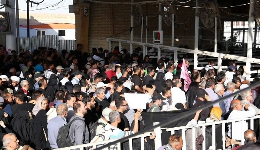 رکوردشکنی گذرگاه مهران؛ عبور نزدیک به ۳ میلیون زائر از این گذرگاه