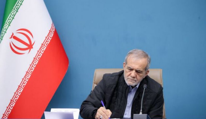 پزشکیان در پیامی درگذشت والده همسر حجت الاسلام سید حسن خمینی را تسلیت گفت
