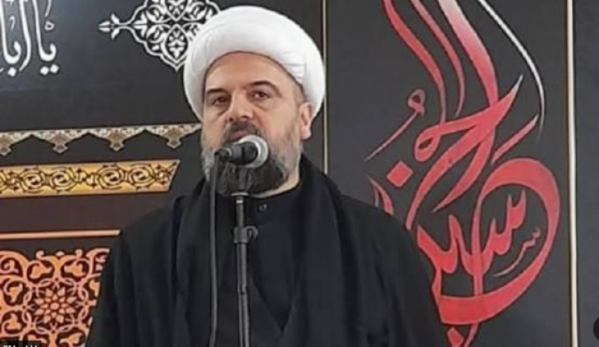 المفتي قبلان: السفير الإيراني لن يغادر لبنان ونقطة عالسطر
