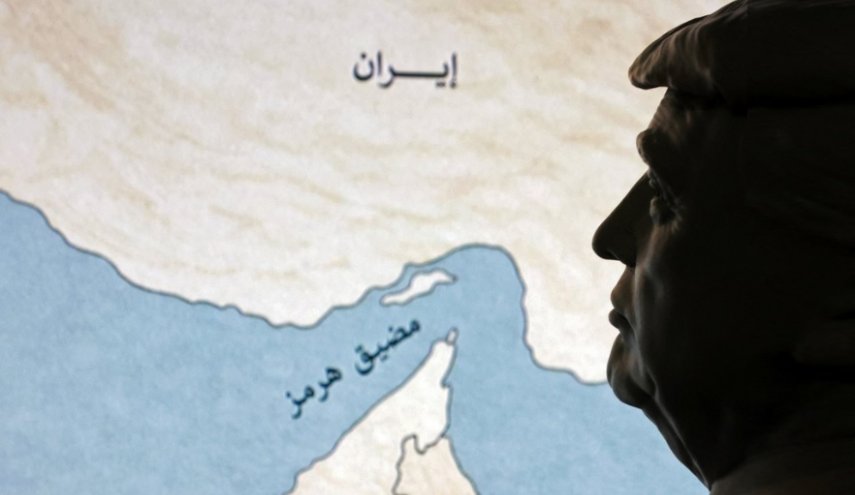 نصيحة نيويورك تايمز الى مسؤولي البيت الابيض بشأن مضيق هرمز 