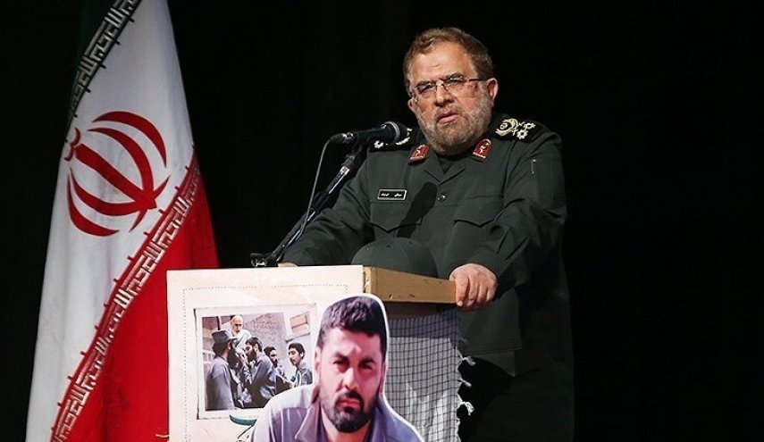 سرلشکر ایزدی: به هرگونه تحرک دشمن پاسخ می‌دهیم