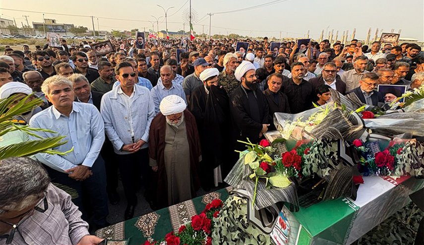 شاهد بالصور مراسم التشييع المهيب لجثامين شهداء جريمة الإرهاب الأميركي في سيريك