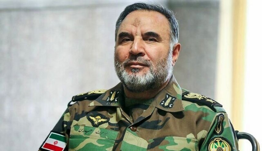العميد حيدري: اقتدار إيران ثمرة تلاحم القيادة والقوات المسلحة والشعب