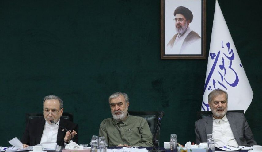 عراقجي يحضر اجتماع لجنة الأمن القومي والسياسة الخارجية البرلمانية
