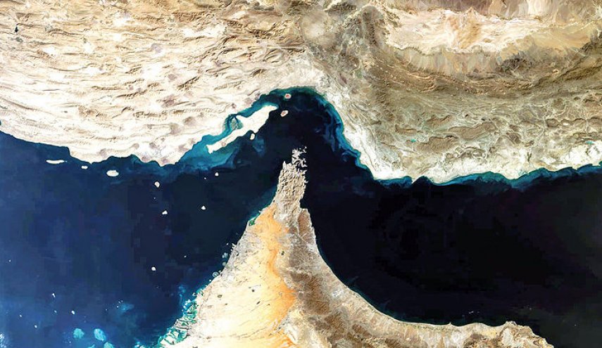 ميدل إيست آي: من فيتنام إلى هرمز...الكابوس الأمريكي يعود من جديد