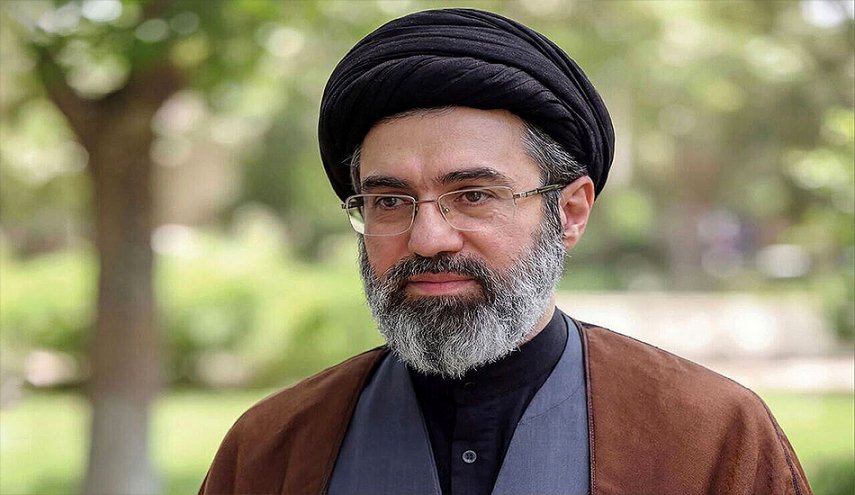آية الله السيد مجتبى خامنئي: الممرضون ملائكة الرحمة والأمل