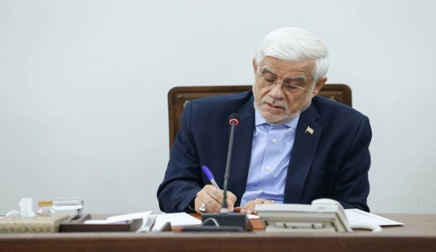 توجيه وزاري إيراني بتوفير الفرص التعليمية للطالبات الأذربيجانيات المحجبات